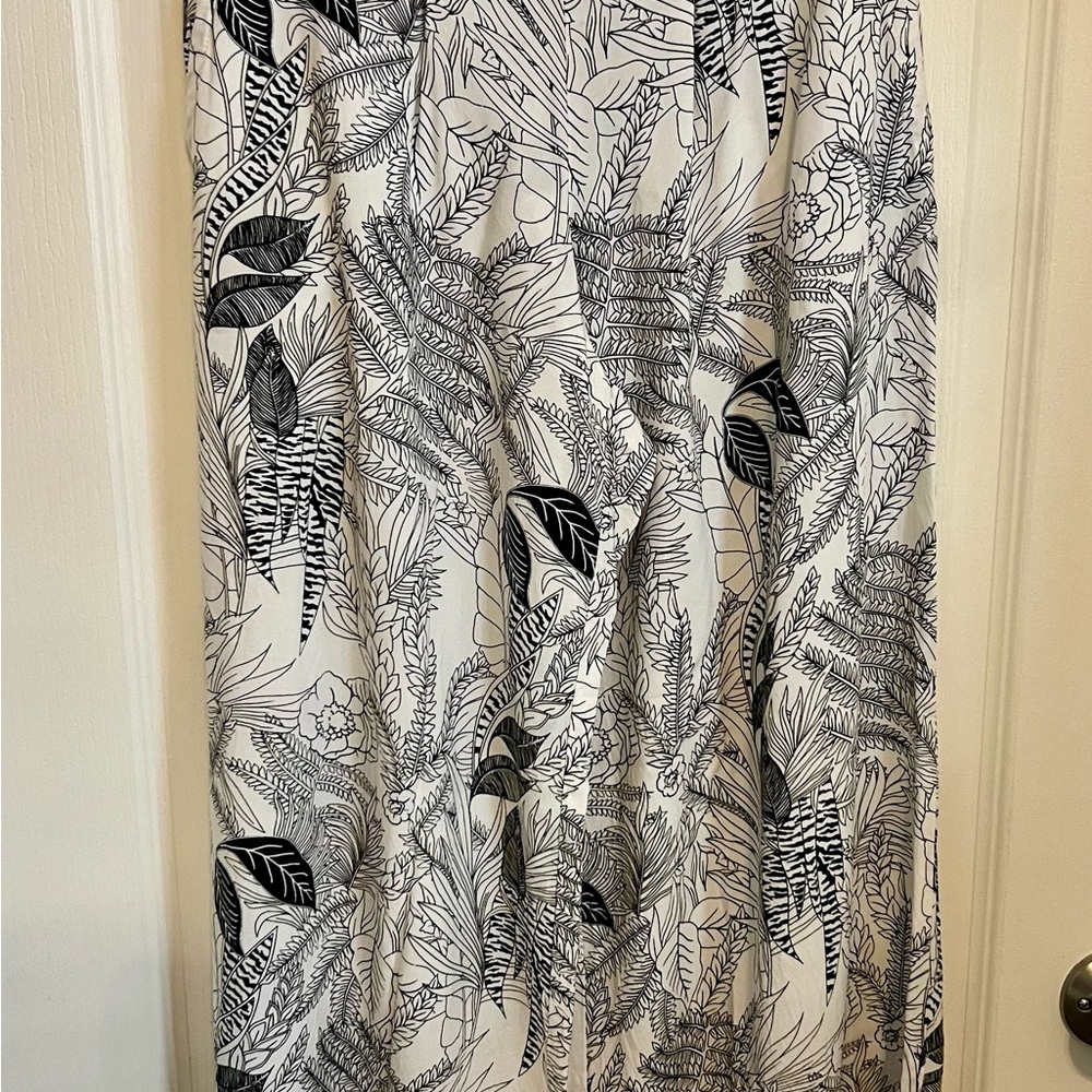 LIKE NEW—“KHUSH” Black & White Pant & Tank Top Set